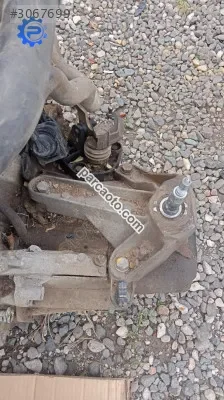 Megane 2-kango 1.5 şanzıman üst braket yedek parça