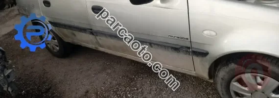 dacia solenza 1.4 mpi çıkma sağ yan panel