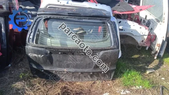 Honda CR-V arka bagaj kapağı yedek parça