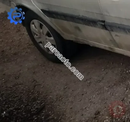 dacia solenza 1.4 çıkma sağ arka jant lastik
