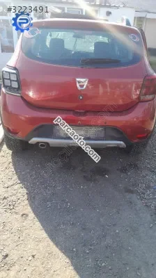 Dacia stepvay bagaj kapağı çıkma