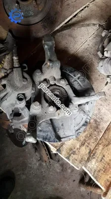 Volvo 850 sağ ön taşıyıcı çıkma