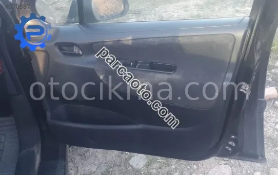 2009 model peugeot 207 1.4 çıkma sağ ön kapı döşeme