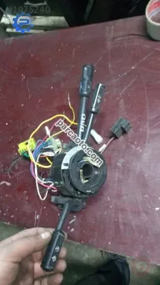 Fiat uno sinyal silecek kolu çıkma
