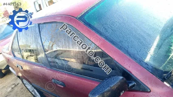BMW e36 sag kapı camları