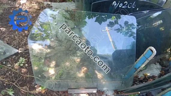 Ford eskort sağ arka kapı camı yedek parça