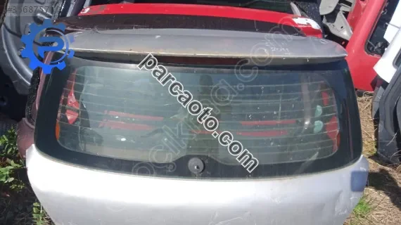 Suzuki swift bagaj camı yedek parça