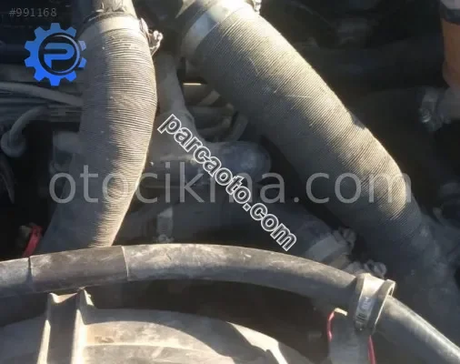 1997 model renault r19 1.4 çıkma hava filtre borusu