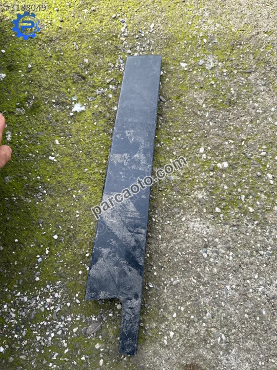 Renault fluence megane 3 sol arka kapı direği kaplaması bakalit Renault fluence megane 3 sol arka kapı direği kaplaması bakalit