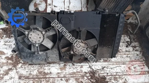 2005 model fiat ducato 2.3 çıkma su radyatör fan motoru