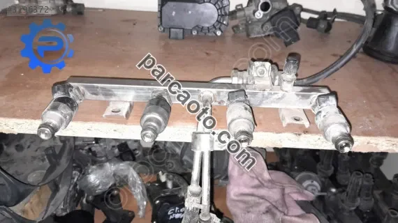 Opel astra f 1.4 8v enjektor takım benzin kütüğü valf set yedek p