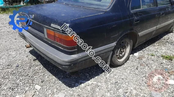 1991 model mazda 929 2.0 çıkma sağ arka çamurluk