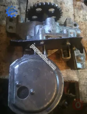Peugeot 205 çıkma yağ pompası