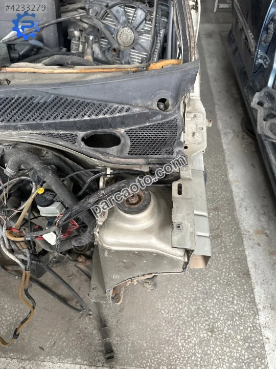 Renault clio sol ön podye sol kule Renault clio sol ön podye sol kule