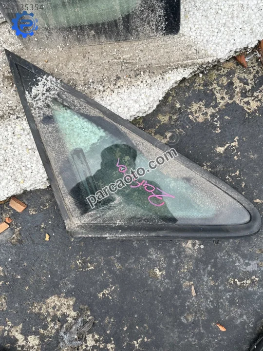 Opel Zafira orijinal çıkma kelebek cam ön, Samsun Tekkeköy