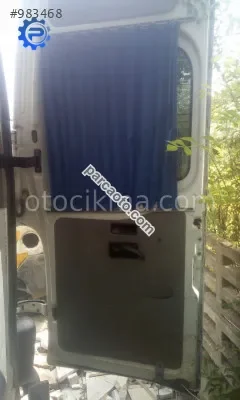 renault master 2 çıkma sağ bagaj kapağı