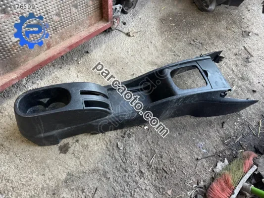 Peugeot 207 Vites Orta Konsolu