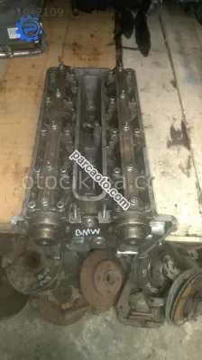 bmw 7.30i v8 çıkma silindir kapağı