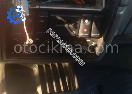 1997 renault 19 europa 1.4 çıkma klima kontrol paneli