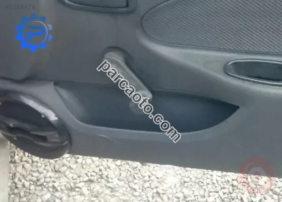 dacia solenza 1.4 mpi çıkma sağ ön kapı cebi