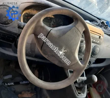 2009 model peugeot bipper 1.4 hdi çıkma direksiyon gövde