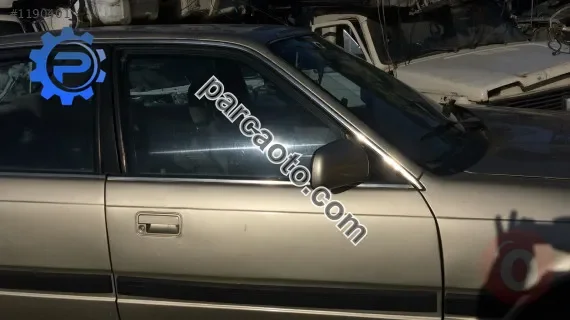 1992 model mazda 626 çıkma sağ ön kapı camı