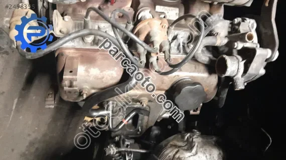 Renault 9,19 1.4 karburatorlu silindir kapak yedek parça