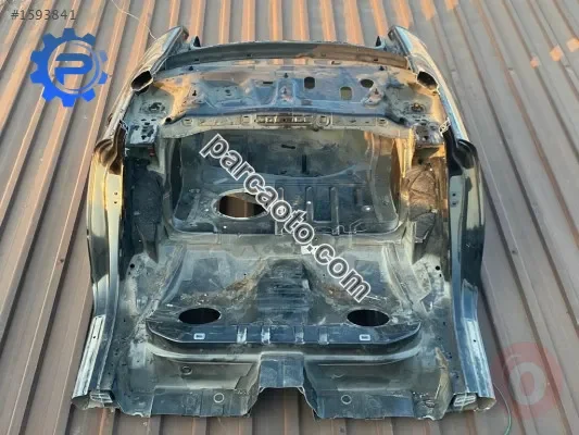 Audi a6 2009-2011 kemse arka çamurluk  - bagaj havuzu