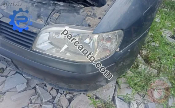 2011 model seat ibiza 16v çıkma sol far