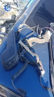 Renault 19 sol ön kapi çekme kolu düğme tesisat yedek parça