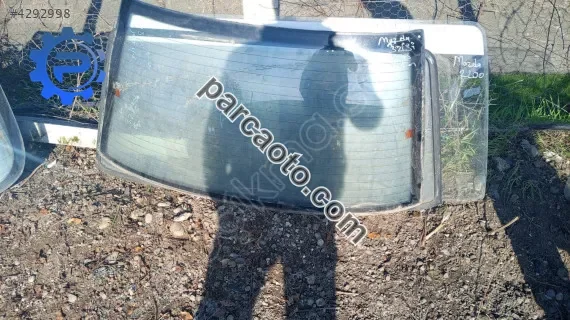 Mazda 323 sedan kasa arka cam