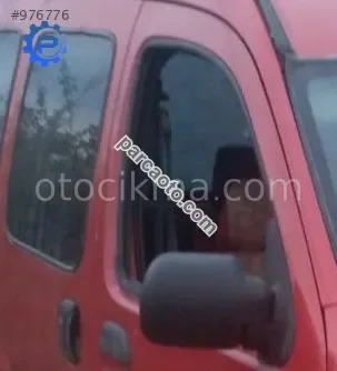 1998 model renault kangoo 1.9 çıkma sağ takım kapı camı