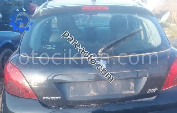 2009 model peugeot 207 1.4 benzinli çıkma bagaj kapağı