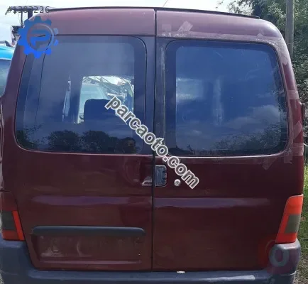 2000 model peugeot partner 1.9 dizel çıkma bagaj kapağı