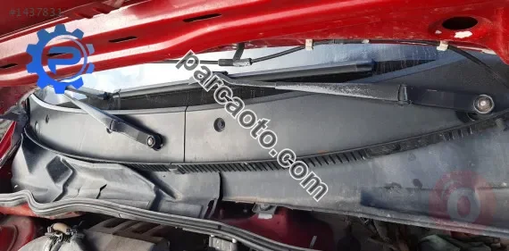 seat ibiza çıkma cam önü ızgarası