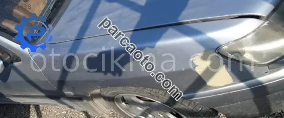 1998 model peugeot 306 1.8 benzinli çıkma sağ ön çamurluk