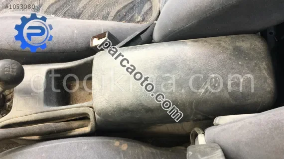 toyota carina orjinal çıkma orta konsol