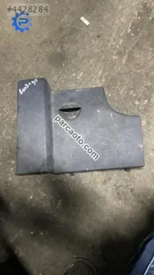 Citroen Benlingo direksiyon alt plastiği