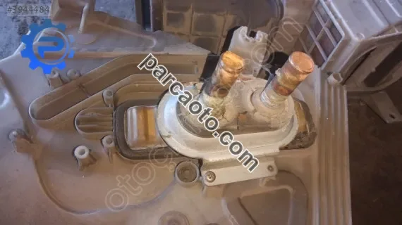 Mitsubishi Lancer kalorifer petegi yedek parça