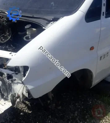 hyundai starex minibüs çıkma sağ ön çamurluk