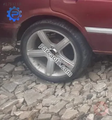 1983 model honda accord 1.6 çıkma sağ arka jant lastik