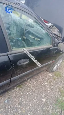 Laguna 1 sağ ön kapı yedek parça