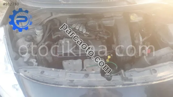 2009 peugeot 207 1.4 benzinli çıkma motor içi tesisat