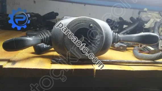 skoda felicia çıkma sinyal silecek kolu