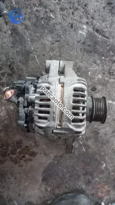 Opel vectra c 1,9 dizel şarj dinamosu çıkma