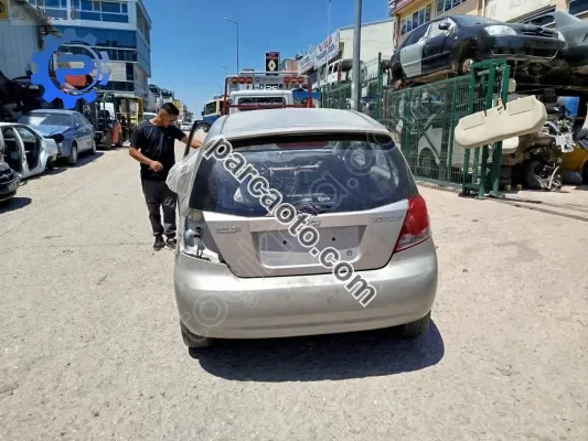2004 model chevrolet calos çıkma sağ arka kapı
