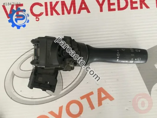 2007-2013 model toyota corolla çıkma sinyal kolu