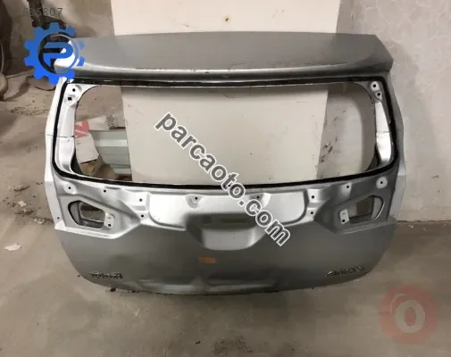 2013-2018 model toyota auris çıkma bagaj kapağı