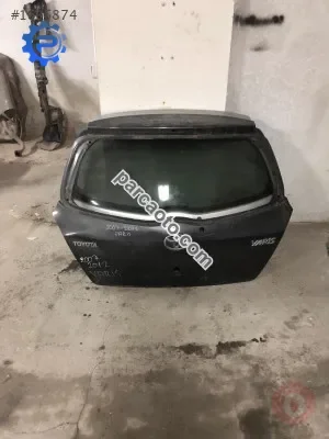 2006-2012 model toyota yaris bagaj kapağı