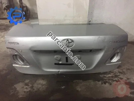 2007-2013 model toyota corolla bagaj kapağı